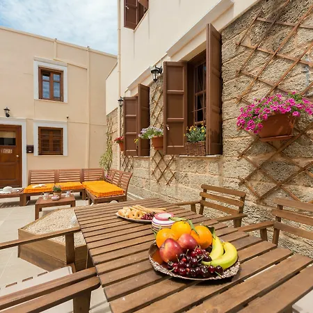Xenios Zeus Apartment *